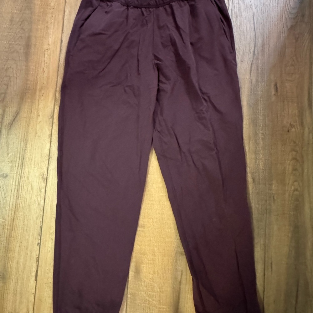 Cotopaxi Women's Lightweight Joggers Burgundy - Medium